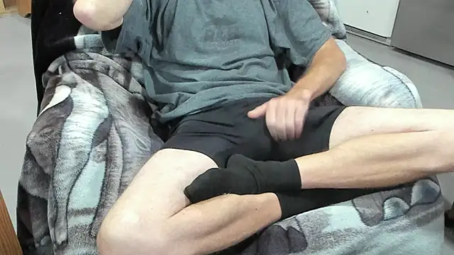 Snapshot of froy4986 chatting on October 13, 12:27 pm froy4986 online show from October 13, 12:27 pm