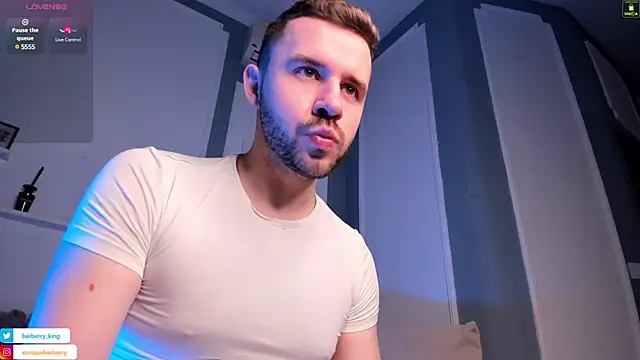 EnriqueBarberry online show from December 18, 6:21 am