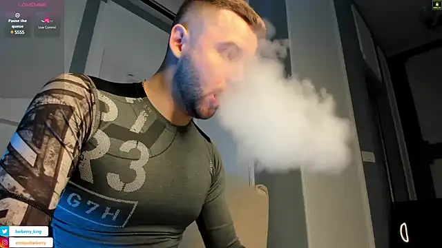 EnriqueBarberry online show from December 30, 6:20 am