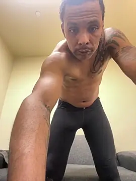 Snapshot of Mixedricanstud chatting on March 18, 10:29 am Mixedricanstud online show from March 18, 10:29 am