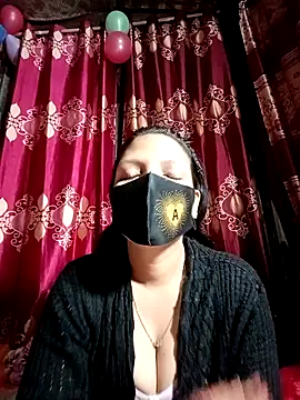 Snapshot of Depte- chatting on February 3, 12:04 am Depte- online show from February 3, 12:04 am