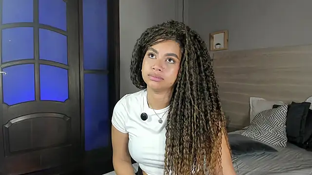 nayah   online show from March 2, 7:54 pm