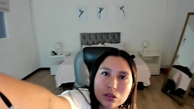 Snapshot of _Natalie18 chatting on February 7, 3:01 am Natalie18 online show from February 7, 3:01 am