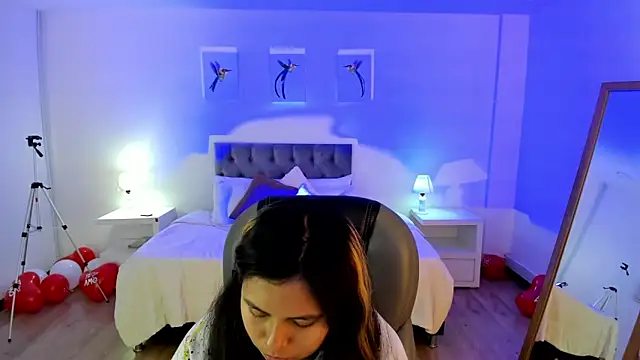 Snapshot of _Natalie18 chatting on February 18, 3:10 am Natalie18 online show from February 18, 3:10 am