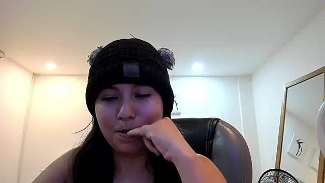 Snapshot of _Natalie18 chatting on February 26, 1:53 am Natalie18 online show from February 26, 1:53 am