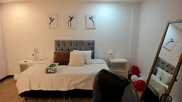 Snapshot of _Natalie18 chatting on February 27, 3:04 am Natalie18 online show from February 27, 3:04 am