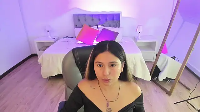 Snapshot of _Natalie18 chatting on March 16, 8:21 pm Natalie18 online show from March 16, 8:21 pm