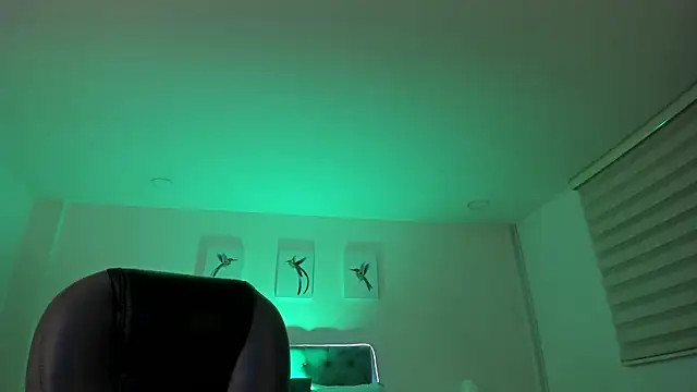 Snapshot of _Natalie18 chatting on October 1, 3:56 am Natalie18 online show from October 1, 3:56 am