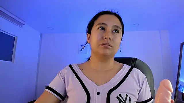 Snapshot of _Natalie18 chatting on November 6, 3:51 am Natalie18 online show from November 6, 3:51 am