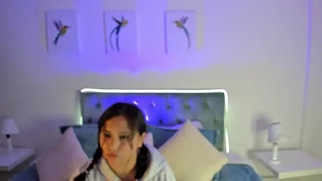 Snapshot of _Natalie18 chatting on November 27, 3:30 am Natalie18 online show from November 27, 3:30 am