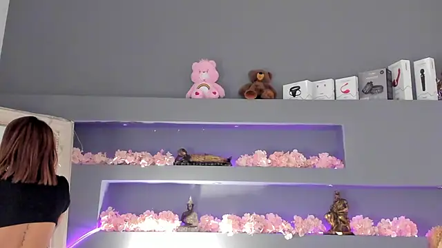 rosemonrooe online show from February 24, 6:36 pm