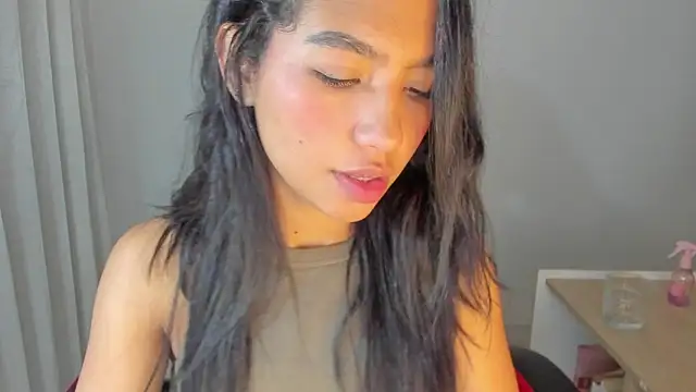 samy jonnes  online show from December 3, 3:20 am