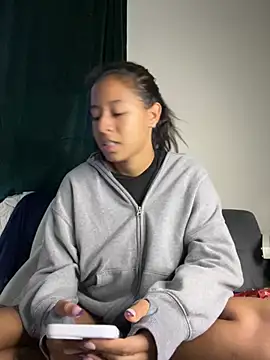 VanessaBling online show from January 6, 4:13 pm