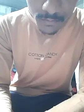 Snapshot of Burhade-- chatting on December 29, 7:32 pm Burhade-- online show from December 29, 7:32 pm