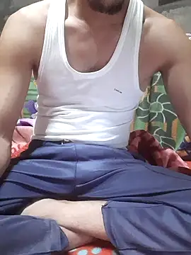 Snapshot of Burhade-- chatting on June 18, 11:31 pm Burhade-- online show from June 18, 11:31 pm