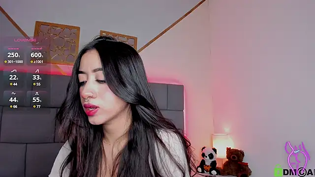 Snapshot of celeste_wayne chatting on February 21, 9:11 pm celeste wayne online show from February 21, 9:11 pm