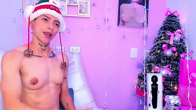 AmberAdams  online show from December 25, 8:17 pm