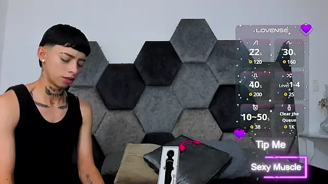 AmberAdams  online show from March 3, 2:04 pm