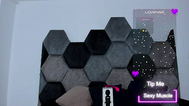 AmberAdams  online show from March 10, 1:54 pm