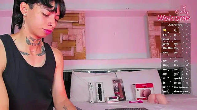 AmberAdams  online show from March 20, 2:44 pm