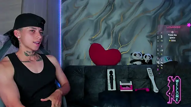 AmberAdams  online show from June 13, 8:07 pm