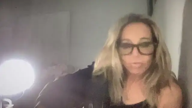 ALEXADANIELLE online show from February 27, 1:16 am