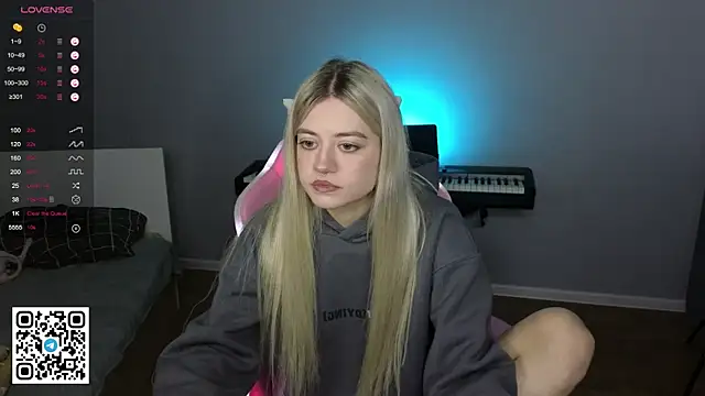 Snapshot of mybunnywendy chatting on February 19, 10:20 pm mybunnywendy online show from February 19, 10:20 pm