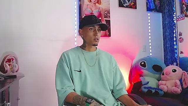 Liam lee online show from October 27, 9:19 pm