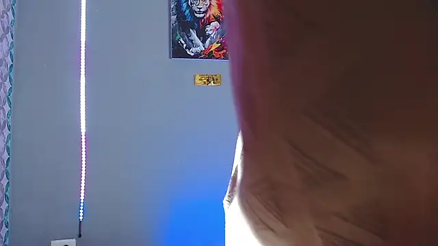 Liam lee online show from April 9, 11:43 pm