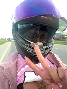 Snapshot of Juana_777 chatting on November 10, 10:09 pm Juana 777 online show from November 10, 10:09 pm