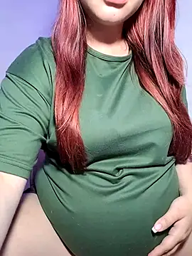 Snapshot of Scarlet_garnet chatting on July 13, 1:41 am Scarlet garnet online show from July 13, 1:41 am