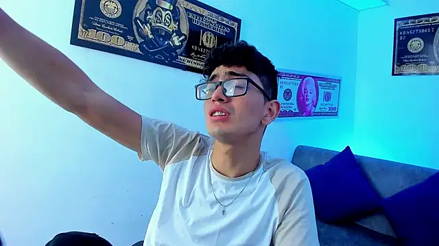 TylerWhite  online show from January 21, 2:54 am