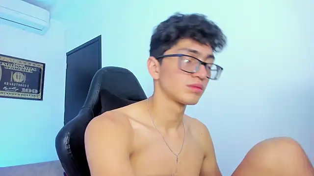 TylerWhite  online show from February 8, 9:35 am