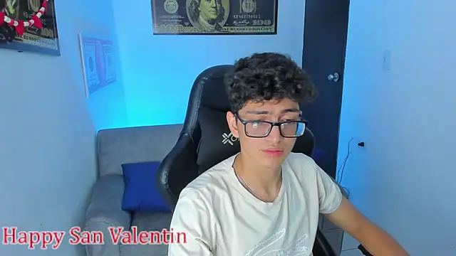 TylerWhite  online show from February 14, 5:51 am