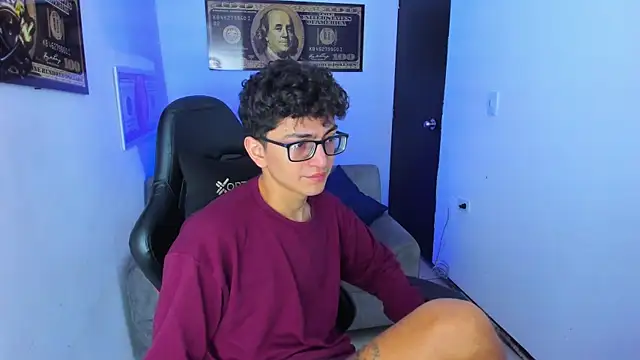 TylerWhite  online show from March 7, 6:02 am