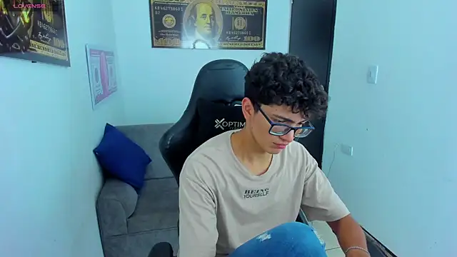 TylerWhite  online show from March 16, 2:53 am