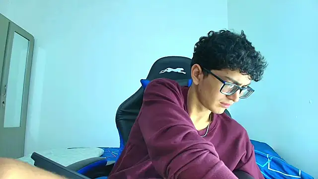 TylerWhite  online show from March 21, 3:22 am