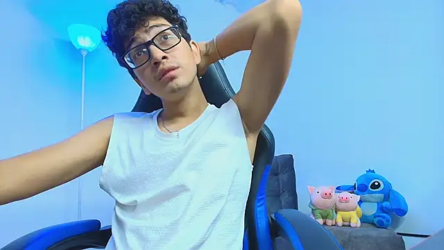 TylerWhite  online show from September 11, 4:01 am