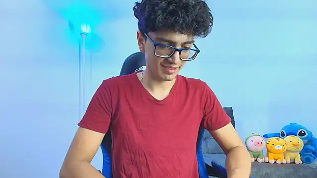 TylerWhite  online show from October 26, 6:36 pm