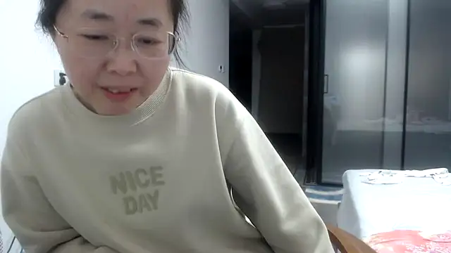 Snapshot of sonyx chatting on February 3, 5:03 pm sonyx online show from February 3, 5:03 pm