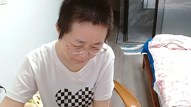 sonyx online show from April 19, 4:17 pm