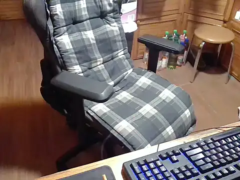 pinnklinkk online show from November 17, 11:54 pm