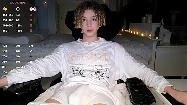 Kudi Minnt online show from March 31, 6:08 pm