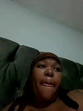 Snapshot of Mandy-101 chatting on November 23, 5:02 pm Mandy-101 online show from November 23, 5:02 pm