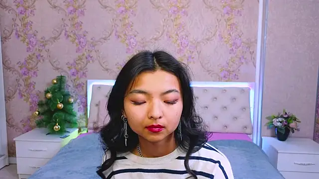 Shy Kira online show from January 5, 6:35 pm