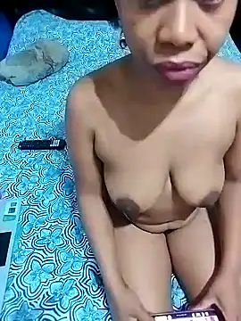 littlebrunett online show from December 25, 2:02 pm