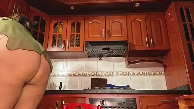 AmberNix online show from October 16, 2:18 pm