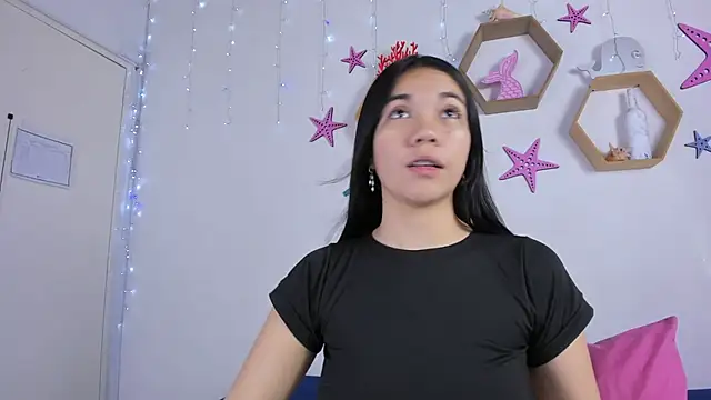 Emiily Parkerr online show from February 20, 2:40 am