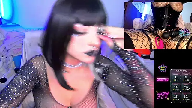 HollyDominic online show from June 27, 11:37 am
