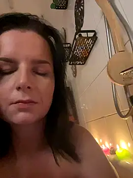 Snapshot of Off__Melonenmandy chatting on November 23, 4:29 pm Off Melonenmandy online show from November 23, 4:29 pm